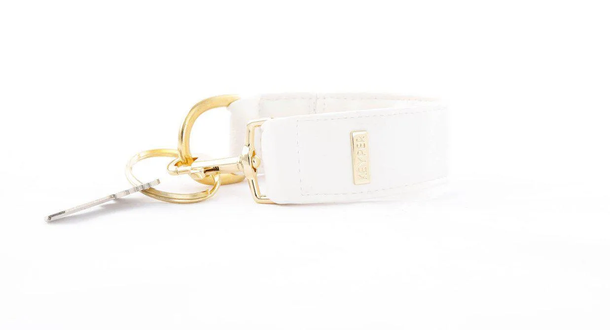 Frost White SIGNATURE KEYPIT Set • Wristlet