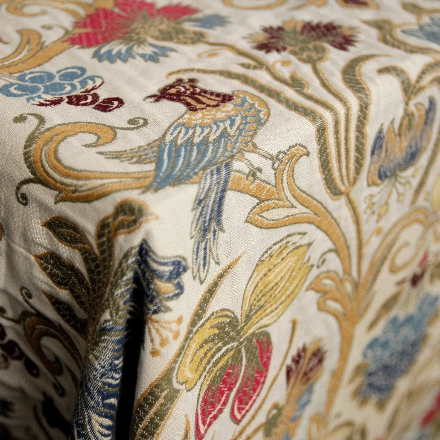 Laudian Style Altar Pall in 'Windsor Tennyson'