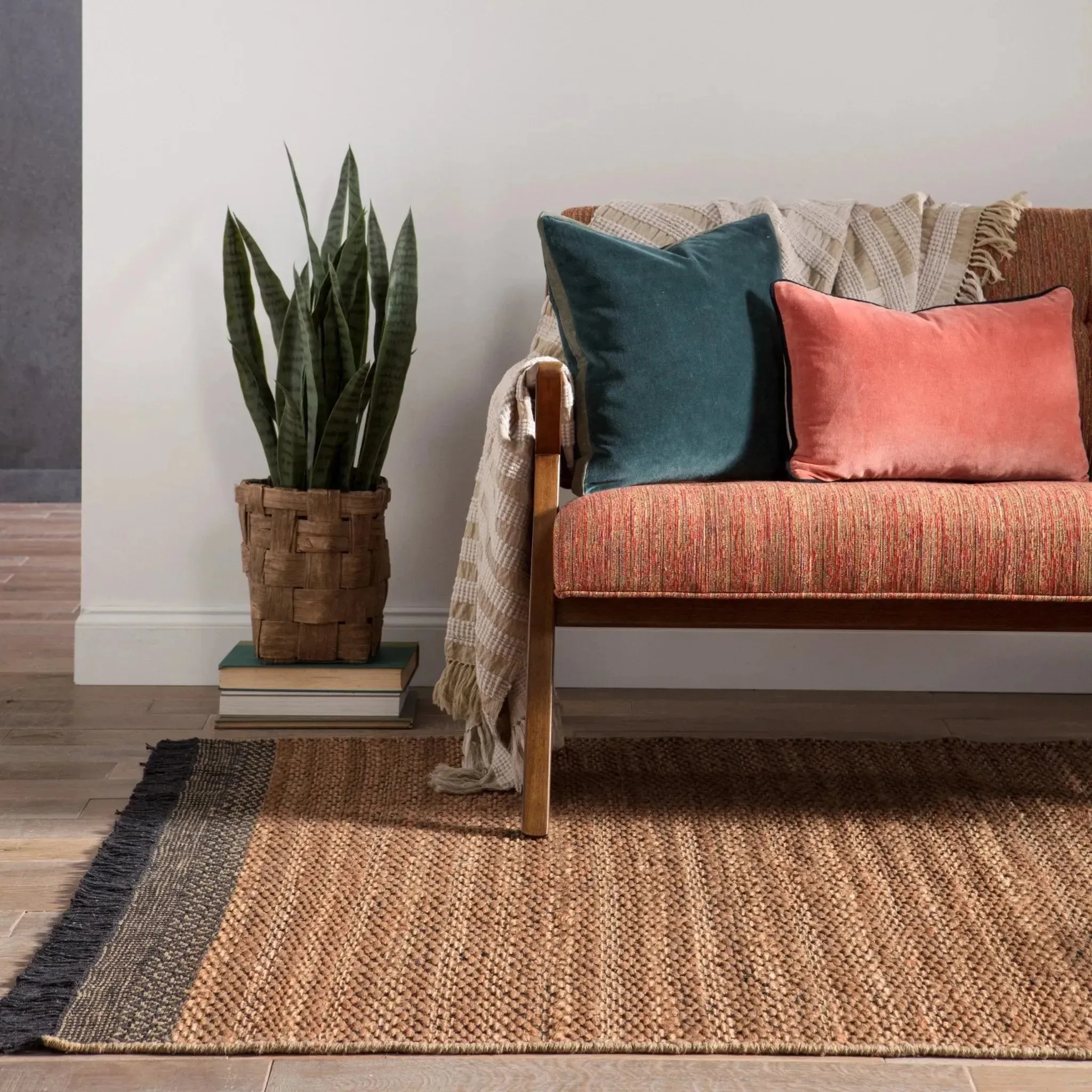 Mosaic MOS01 Tan/Black Rug