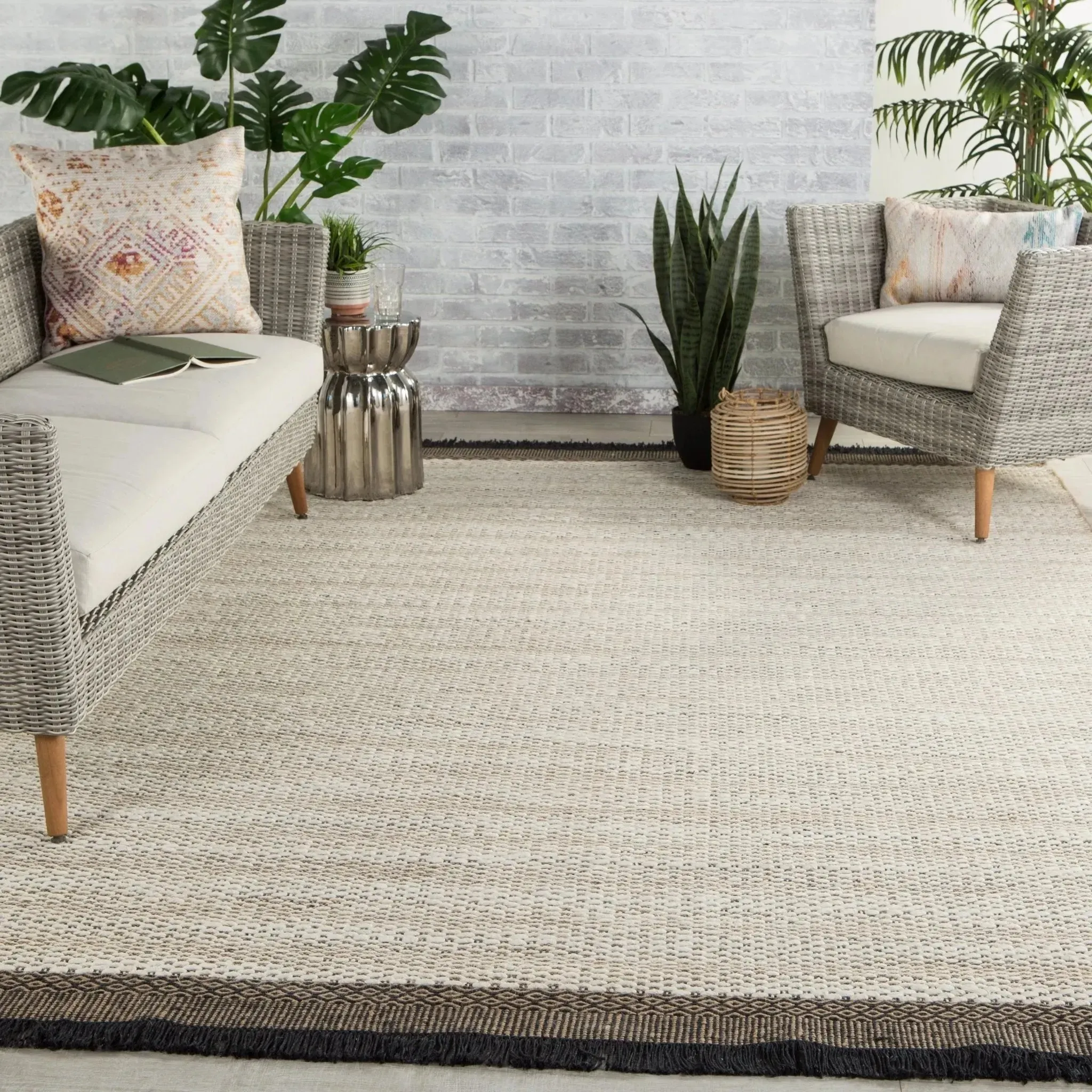 Mosaic MOS02 Ivory/Black Rug