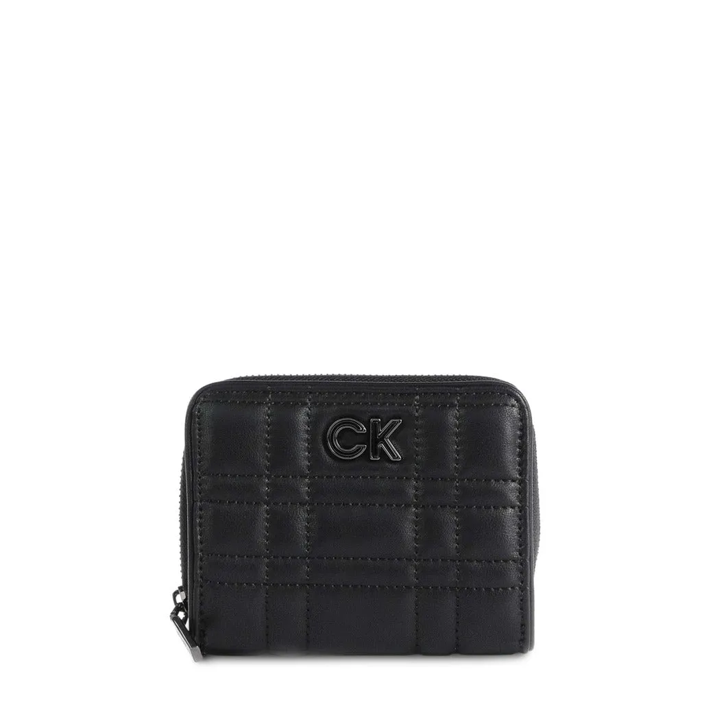 Sophisticated Synthetic Leather Wallet with Metallic Fastening