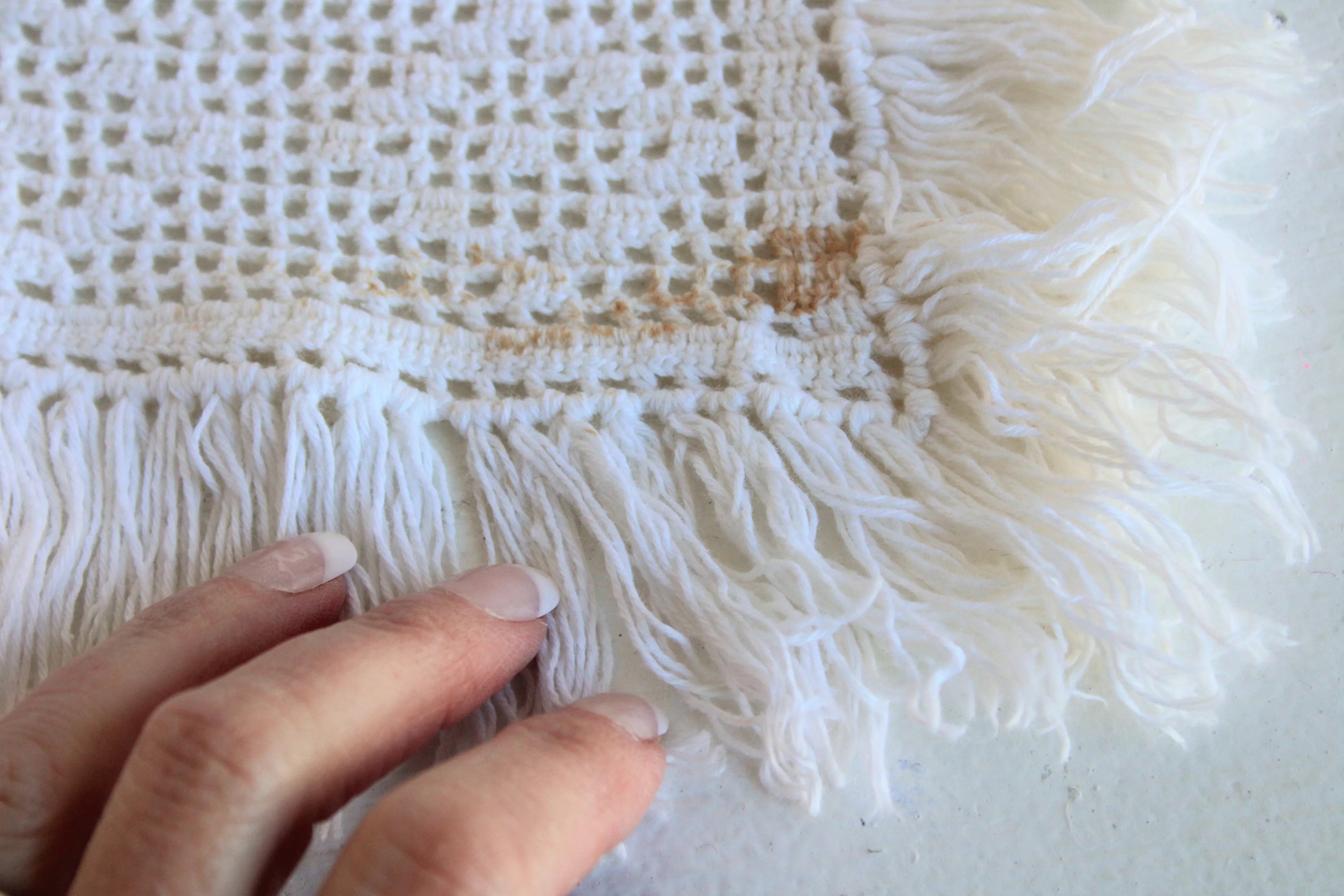 Vintage 1960s Ivory Fringed Tablecloth