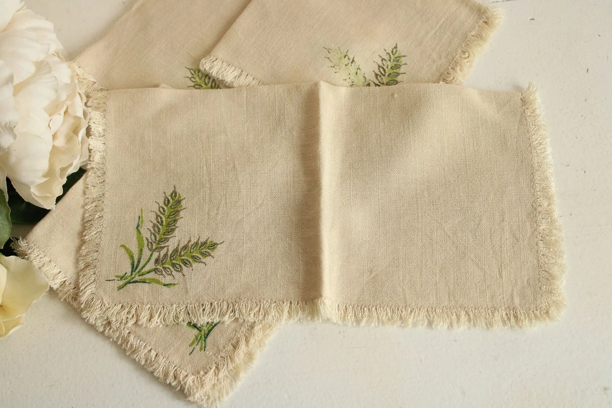 Vintage 1970s 1980s Set of Four Napkins with a Lavender or Wheat Print on Beige Linen